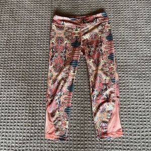 Women’s Roxy leggings. Size small